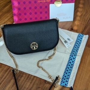 Tory Burch Chelsea Pebbled Leather Crossbody Bag + dust bag + gift Bag Nwt ❤️